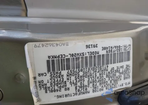 2001 Toyota Camry Le from USA, damaged, VIN 4T1BG28K81U057557